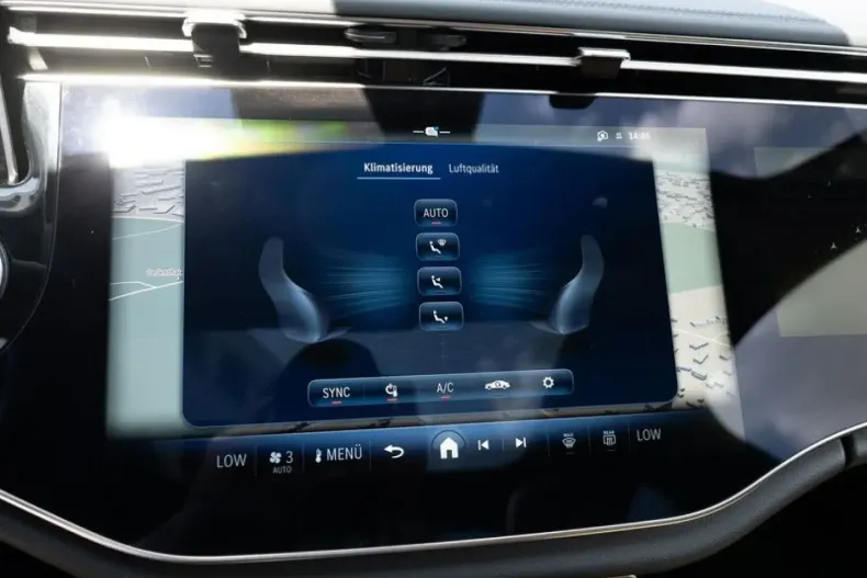 Mercedes-Benz E 200 din 2024 cu 11.086 km - oferta MER176749 - foto 11