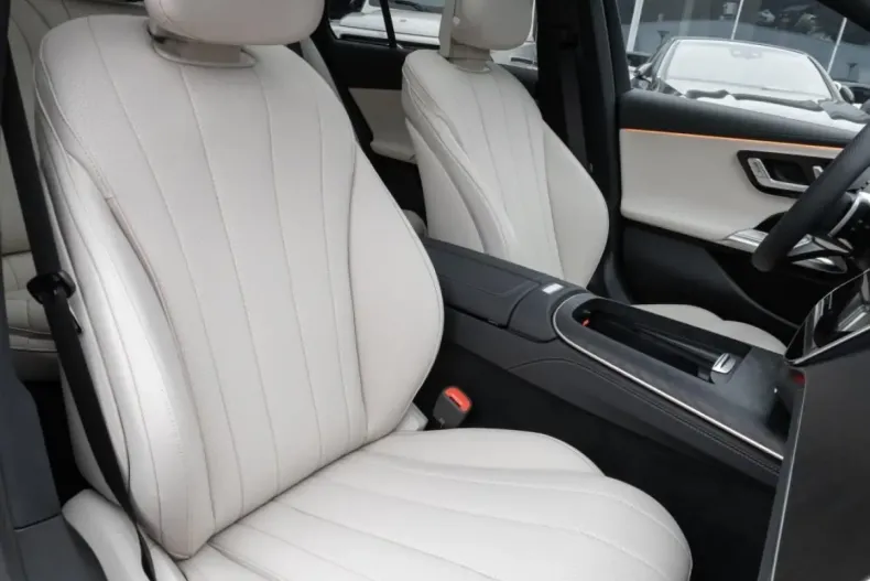 Mercedes-Benz E 200 din 2025 cu 9.545 km - oferta MER176751 - foto 4