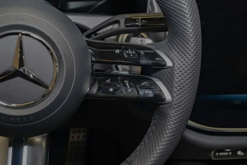 Mercedes-Benz E 200 din 2025 cu 4.628 km - oferta MER176752 - foto 14