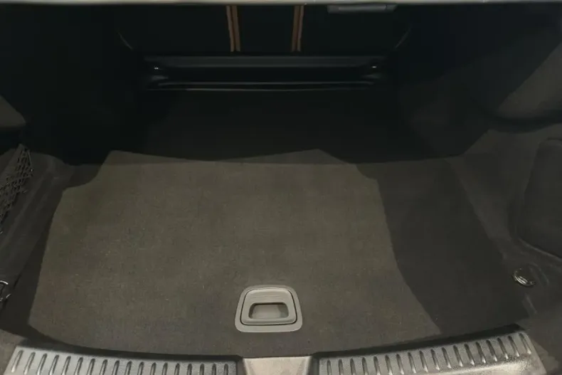 Mercedes-Benz E 200 din 2024 cu 26.674 km - oferta MER176754 - foto 18