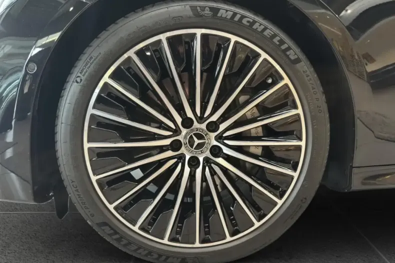 Mercedes-Benz E 200 din 2024 cu 26.674 km - oferta MER176754 - foto 19