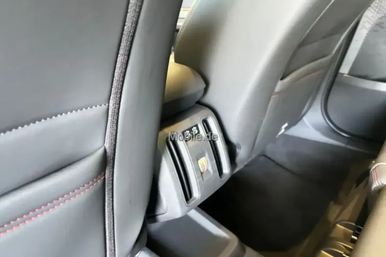 MINI John Cooper Works Countryman din 2024 cu 18.199 km - oferta MIN176756 - foto 25