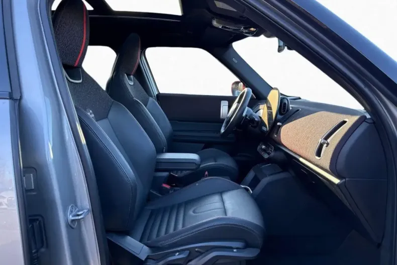 MINI John Cooper Works Countryman din 2024 cu 19.764 km - oferta MIN176760 - foto 14