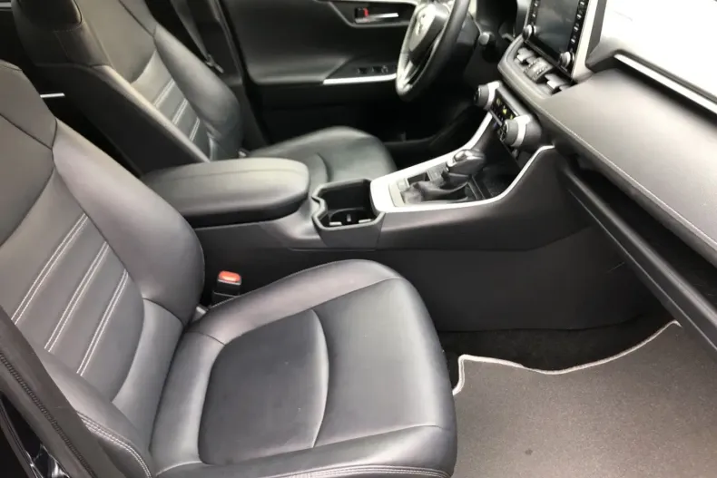 Toyota RAV4 din 2022 cu 65.600 km - oferta TOY176767 - foto 12