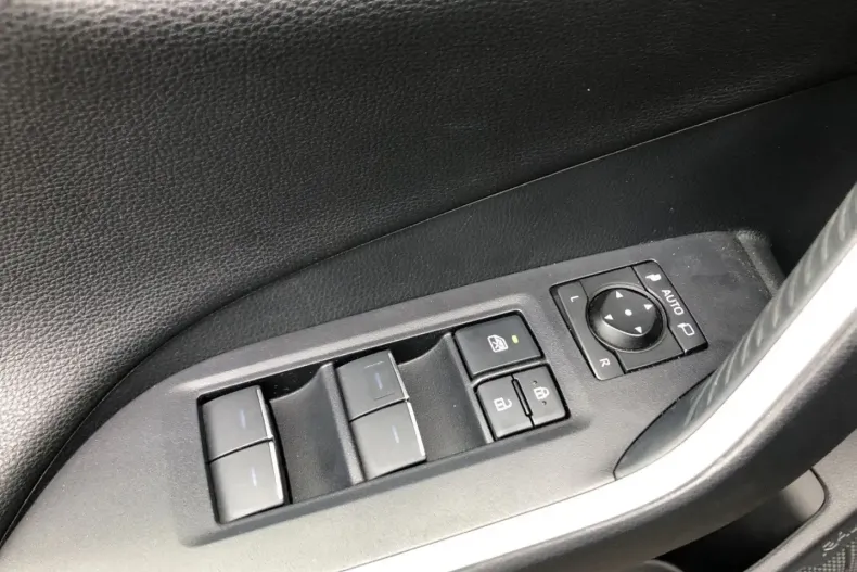 Toyota RAV4 din 2022 cu 65.600 km - oferta TOY176767 - foto 21