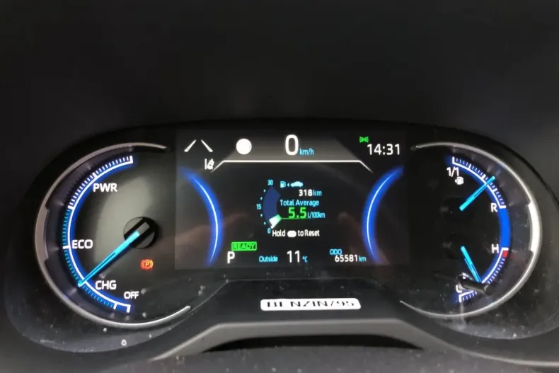 Toyota RAV4 din 2022 cu 65.600 km - oferta TOY176767 - foto 24