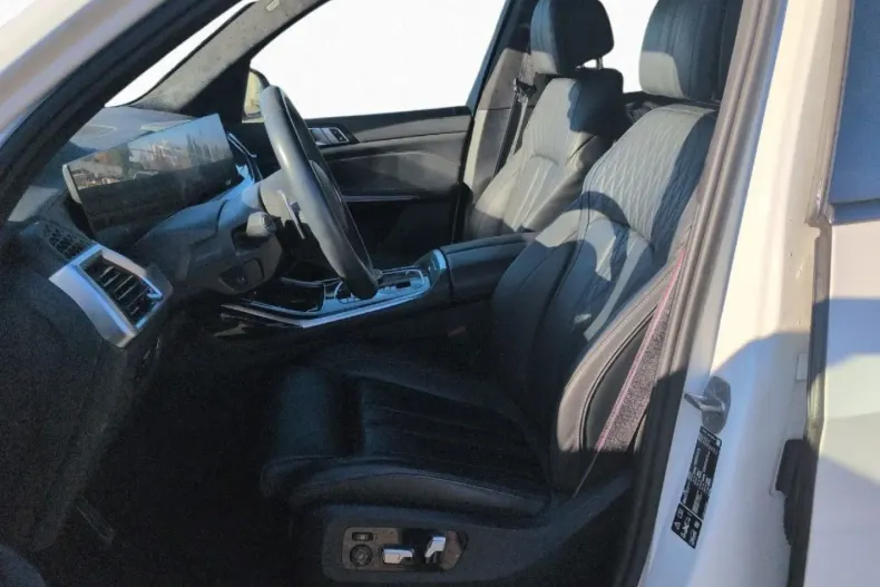 BMW X7 din 2023 cu 66.177 km - oferta BMW176772 - foto 10