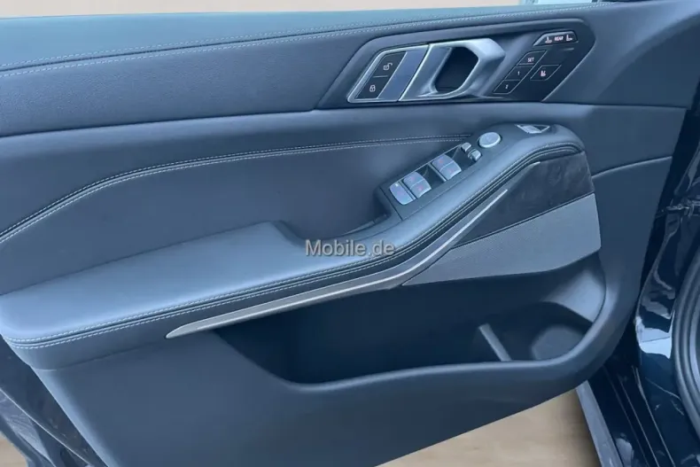 BMW X7 din 2025 cu 23.005 km - oferta BMW176773 - foto 9