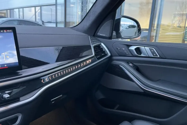BMW X7 din 2025 cu 25.044 km - oferta BMW176776 - foto 18
