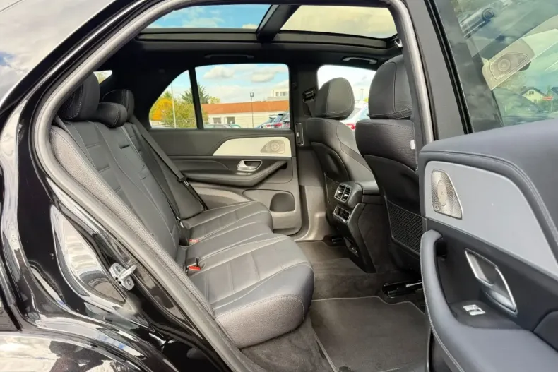 Mercedes-Benz GLE 350 din 2023 cu 37.490 km - oferta MER176784 - foto 11