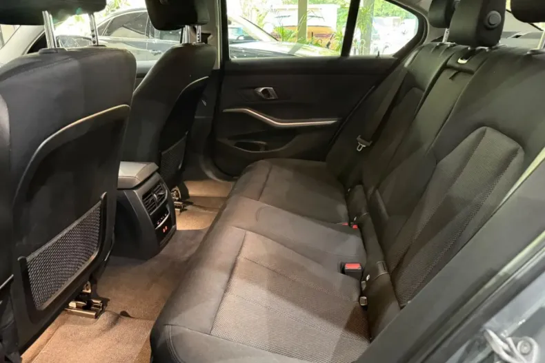 BMW 320 din 2022 cu 46.000 km - oferta BMW176799 - foto 10