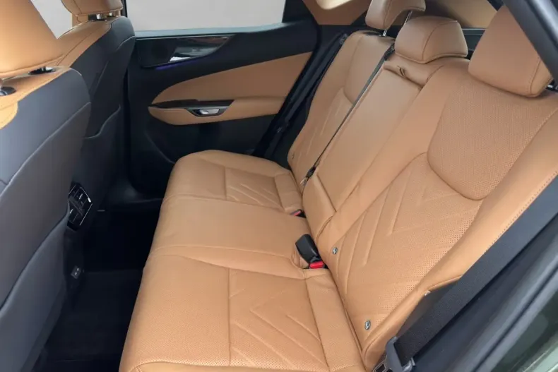 Lexus NX 350h din 2025 cu 1.950 km - oferta LEX176813 - foto 19