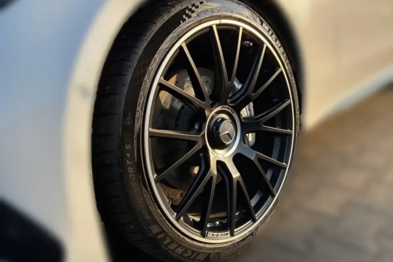 Mercedes-Benz E 53 AMG din 2024 cu 9.700 km - oferta MER176816 - foto 5