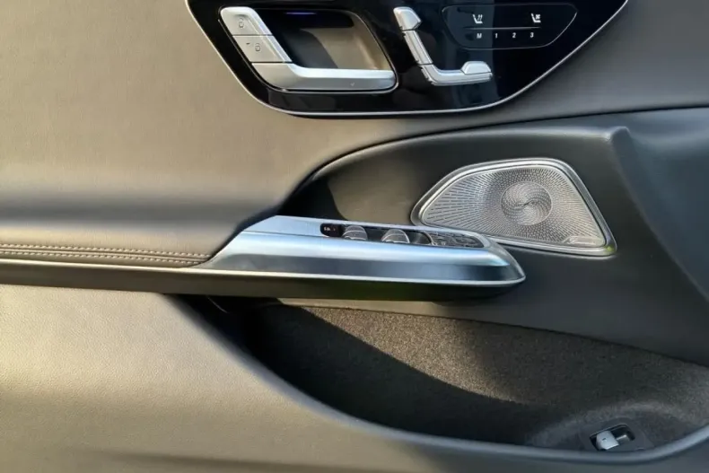 Mercedes-Benz E 53 AMG din 2024 cu 9.700 km - oferta MER176816 - foto 7