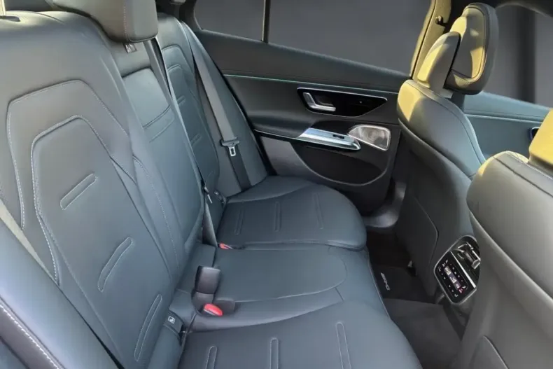 Mercedes-Benz E 53 AMG din 2024 cu 9.700 km - oferta MER176816 - foto 15