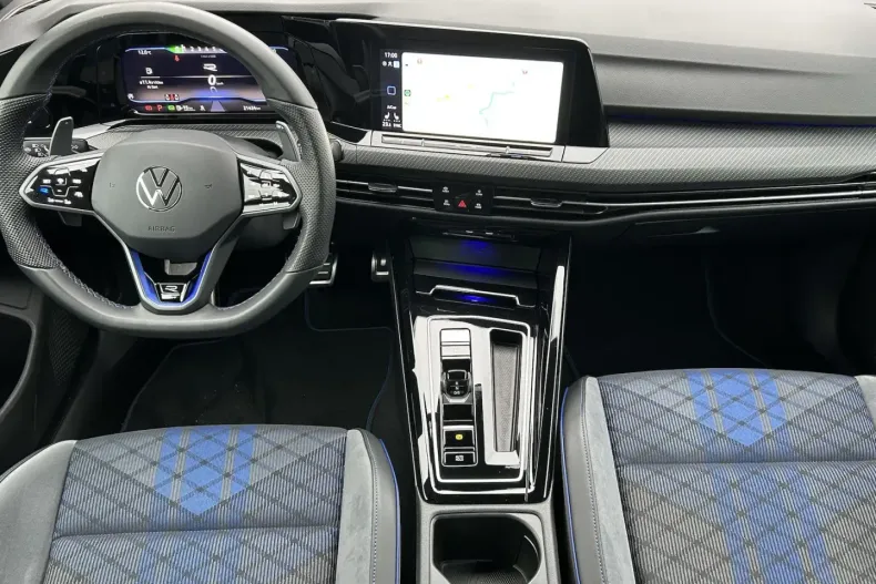 Volkswagen Golf din 2023 cu 21.393 km - oferta VOL176824 - foto 7