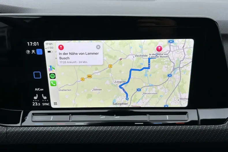 Volkswagen Golf din 2023 cu 21.393 km - oferta VOL176824 - foto 19