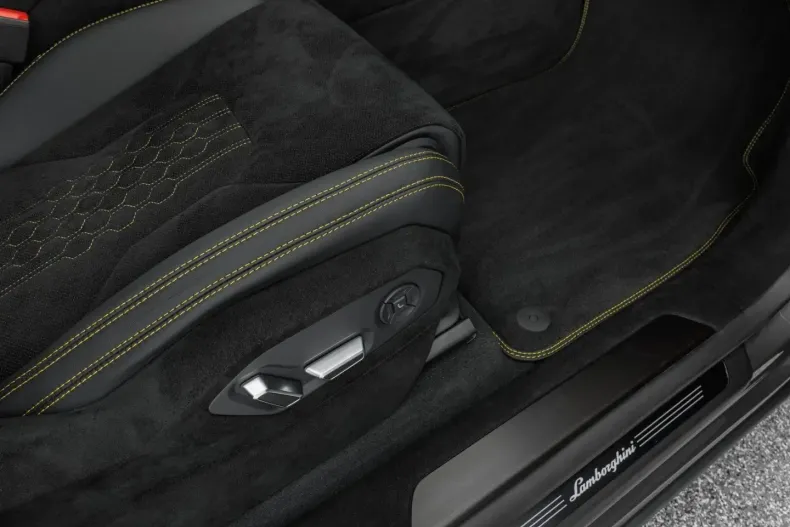 Lamborghini Urus din 2025 cu 2.800 km - oferta LAM176829 - foto 21