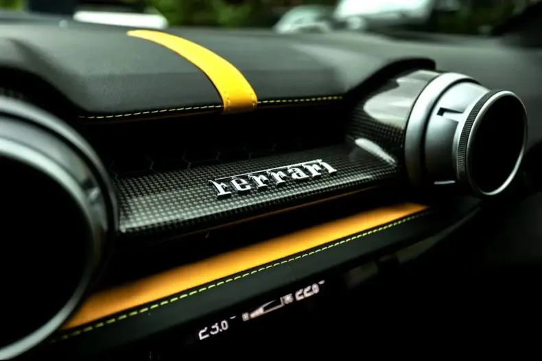 Ferrari 812 din 2023 cu 1.390 km - oferta FER176830 - foto 18