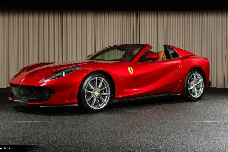 Ferrari 812 din 2023 cu 9.597 km - oferta FER176832 - foto 2