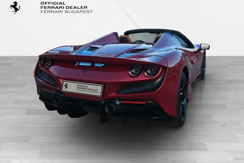 Ferrari F8 din 2023 cu 3.600 km - oferta FER176836 - foto 6