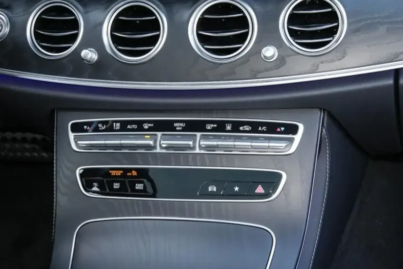 Mercedes-Benz E 300 din 2023 cu 95.072 km - oferta MER176839 - foto 9