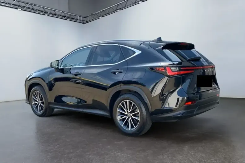 Lexus NX 350h din 2024 cu 3.500 km - oferta LEX176840 - foto 2
