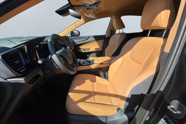 Lexus NX 350h din 2024 cu 3.500 km - oferta LEX176840 - foto 12