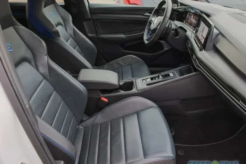 Volkswagen Golf din 2021 cu 66.600 km - oferta VOL176852 - foto 4