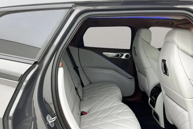 BMW XM din 2024 cu 15.744 km - oferta BMW176853 - foto 16