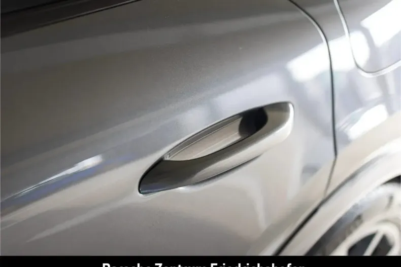 Porsche Cayenne din 2023 cu 24.700 km - oferta POR176855 - foto 14