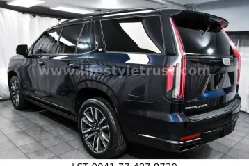 Cadillac Escalade din 2023 - oferta CAD176856