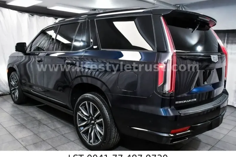 Cadillac Escalade din 2023 cu 55.540 km - oferta CAD176856 - foto 1