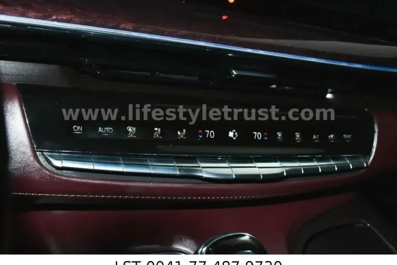 Cadillac Escalade din 2023 cu 55.540 km - oferta CAD176856 - foto 9