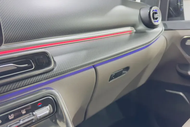 Mercedes-Benz V 300 din 2025 cu 24.500 km - oferta MER176859 - foto 44