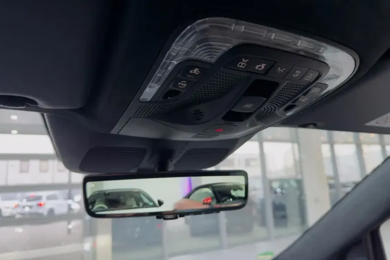 Mercedes-Benz V 300 din 2025 cu 24.500 km - oferta MER176859 - foto 45