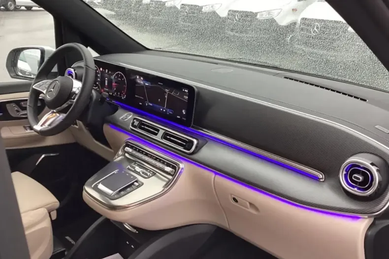 Mercedes-Benz V 300 din 2025 cu 4.240 km - oferta MER176860 - foto 10