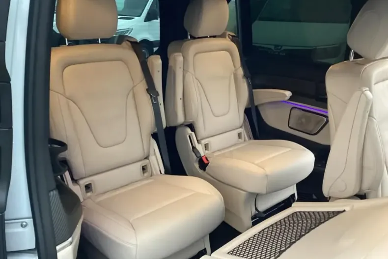 Mercedes-Benz V 300 din 2025 cu 4.240 km - oferta MER176860 - foto 13