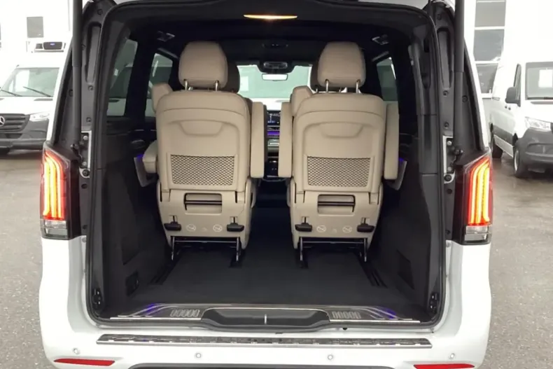 Mercedes-Benz V 300 din 2025 cu 4.240 km - oferta MER176860 - foto 19