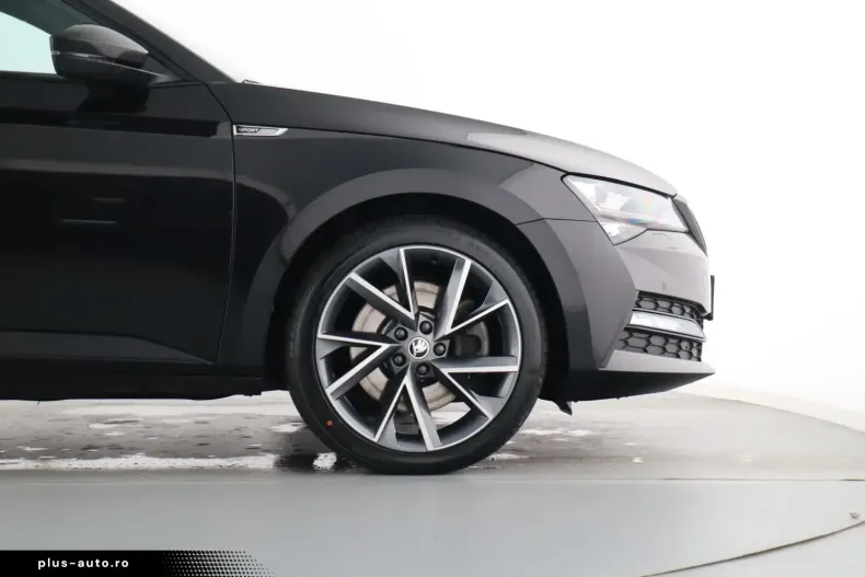 Skoda Superb din 2022 cu 46.935 km - oferta SKO176862 - foto 4
