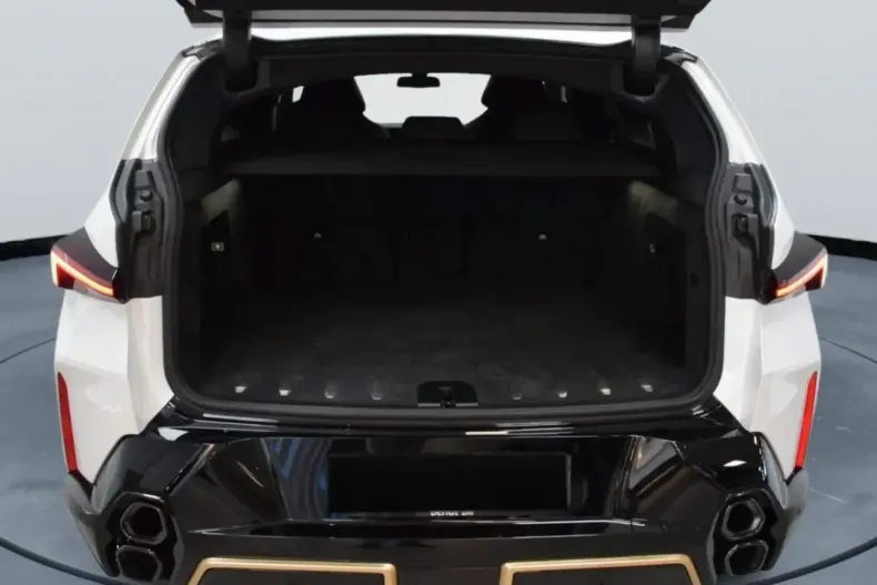 BMW XM din 2025 cu 7.800 km - oferta BMW176873 - foto 10