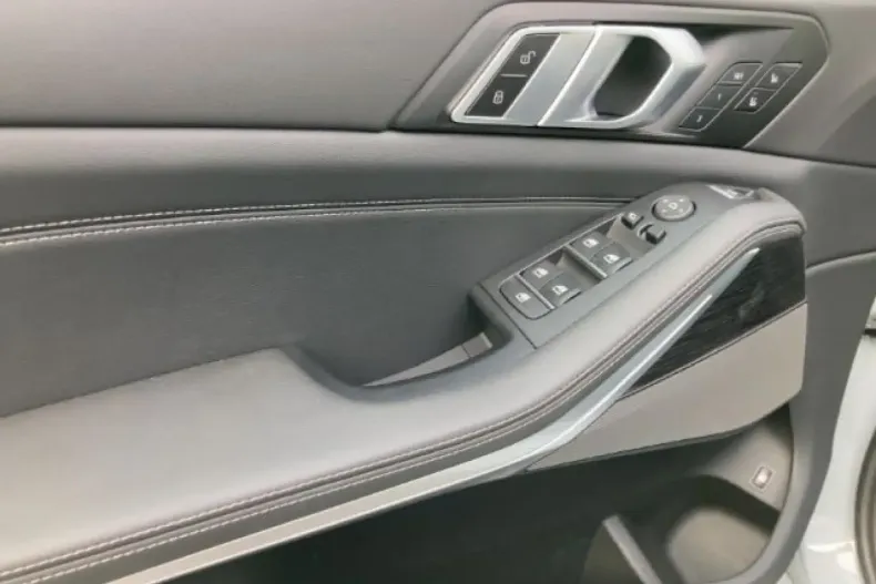 BMW X5 din 2024 cu 38.189 km - oferta BMW176882 - foto 10