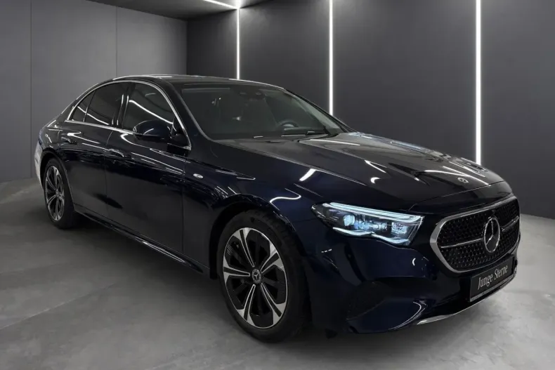 Mercedes-Benz E 300 din 2025 cu 13.484 km - oferta MER176886 - foto 1