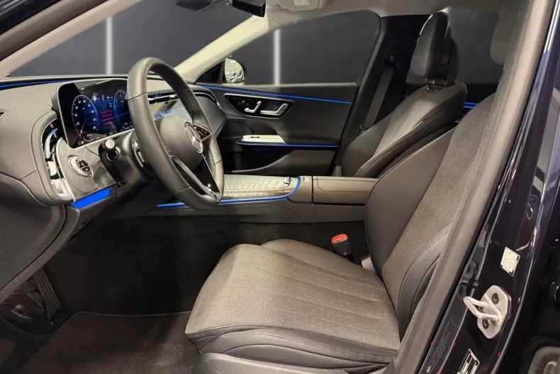 Mercedes-Benz E 300 din 2025 cu 13.484 km - oferta MER176886 - foto 6