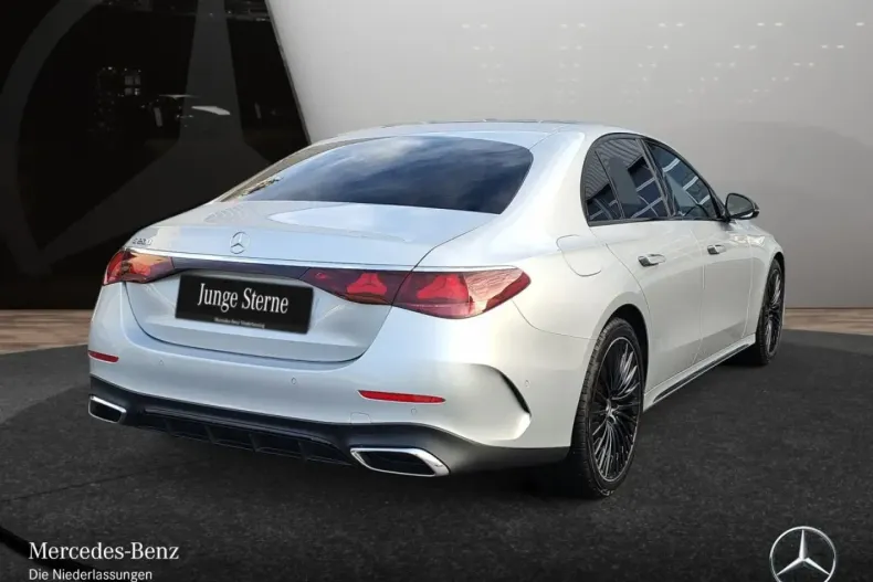 Mercedes-Benz E 200 din 2025 cu 10.276 km - oferta MER176887 - foto 5