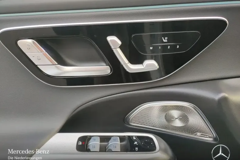 Mercedes-Benz E 200 din 2025 cu 10.276 km - oferta MER176887 - foto 14