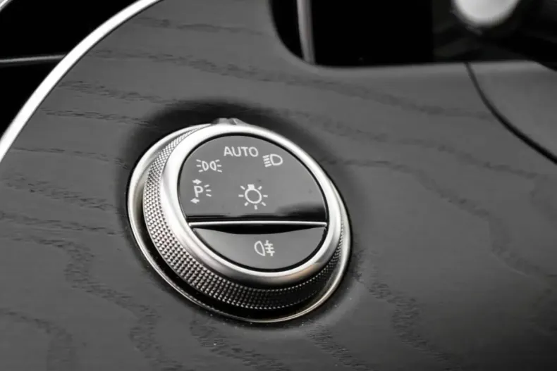 Mercedes-Benz E 200 din 2025 cu 15.578 km - oferta MER176888 - foto 19