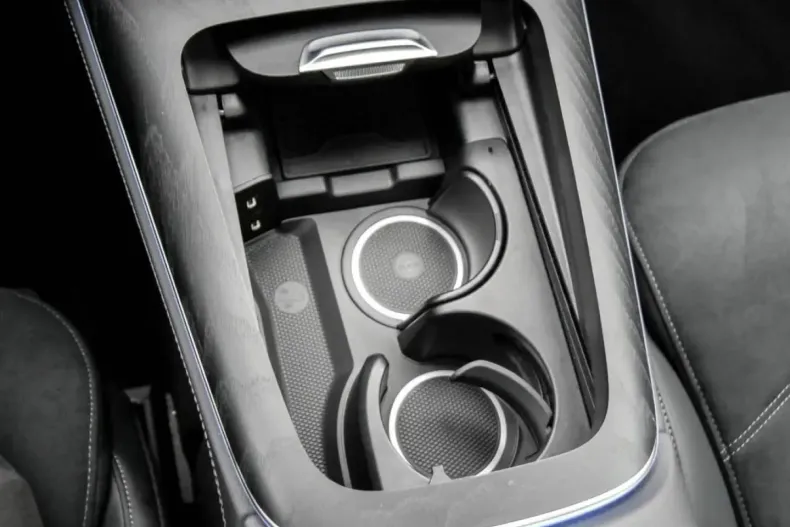 Mercedes-Benz E 200 din 2025 cu 15.578 km - oferta MER176888 - foto 20