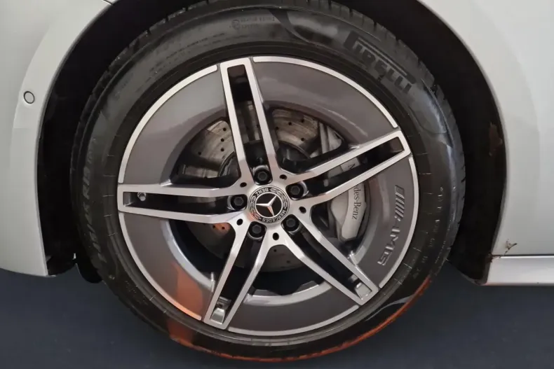 Mercedes-Benz E 220 din 2025 cu 24.933 km - oferta MER176889 - foto 4