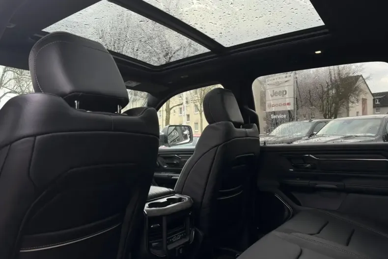 Dodge RAM din 2025 cu 4.650 km - oferta DOD176891 - foto 36